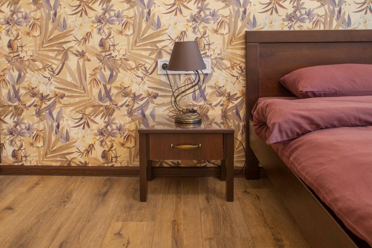 Apartment Vechnye Tsennosti Odessa Buitenkant foto